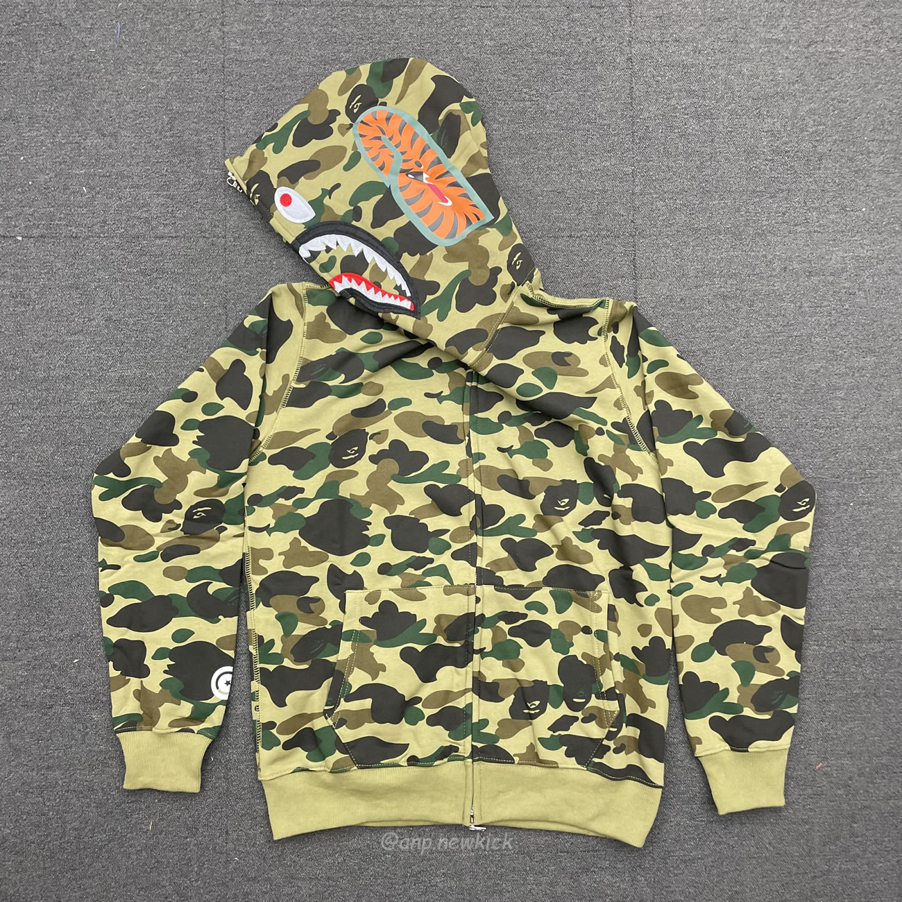 Bape Ladies 1st Camo Boa Shark Hoodie Green (3) - newkick.app